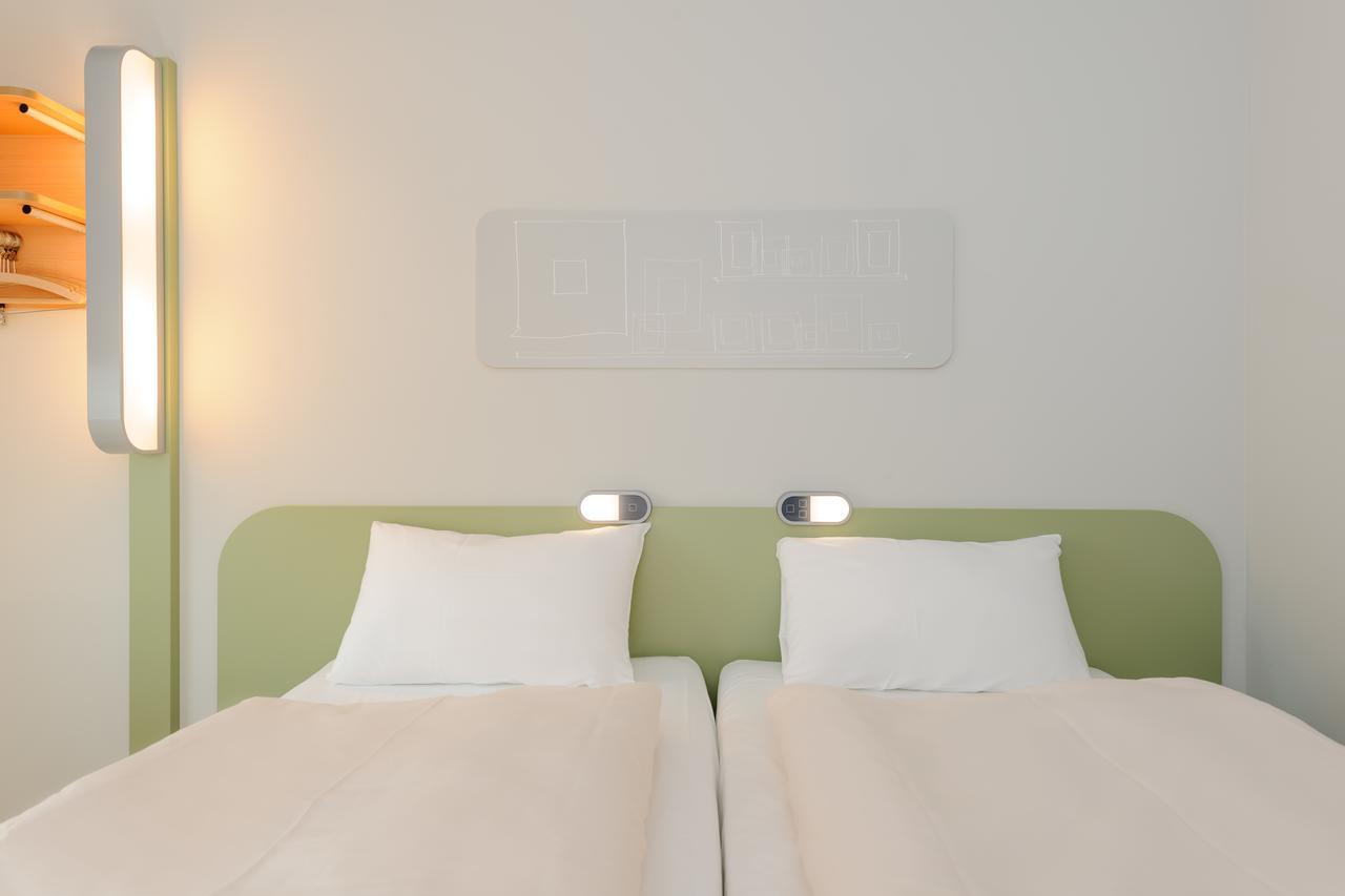 ไอบิส บัดเจ็ต แฟรงค์เฟิร์ตซิตี้ เวสต์ Hotel Frankfurt am Main ภายนอก รูปภาพ
