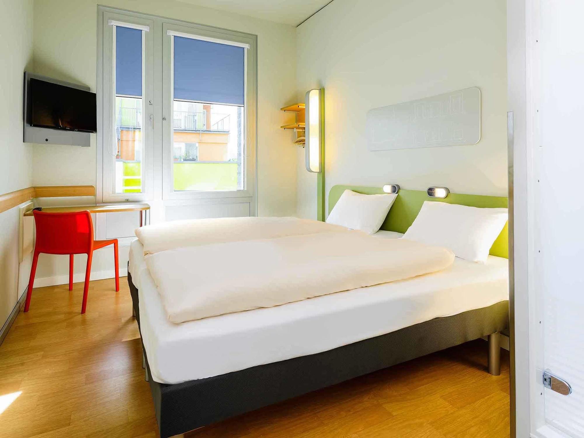 ไอบิส บัดเจ็ต แฟรงค์เฟิร์ตซิตี้ เวสต์ Hotel Frankfurt am Main ภายนอก รูปภาพ